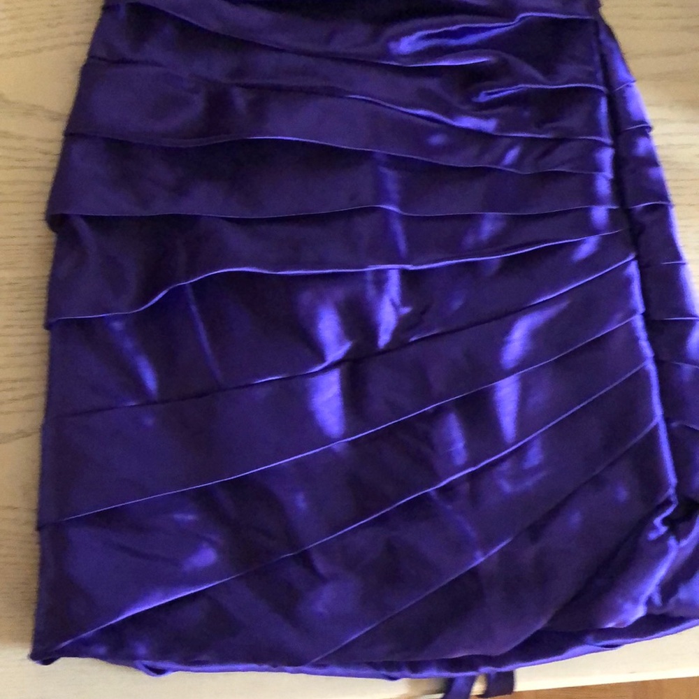 Dress - Picture 2 of 4